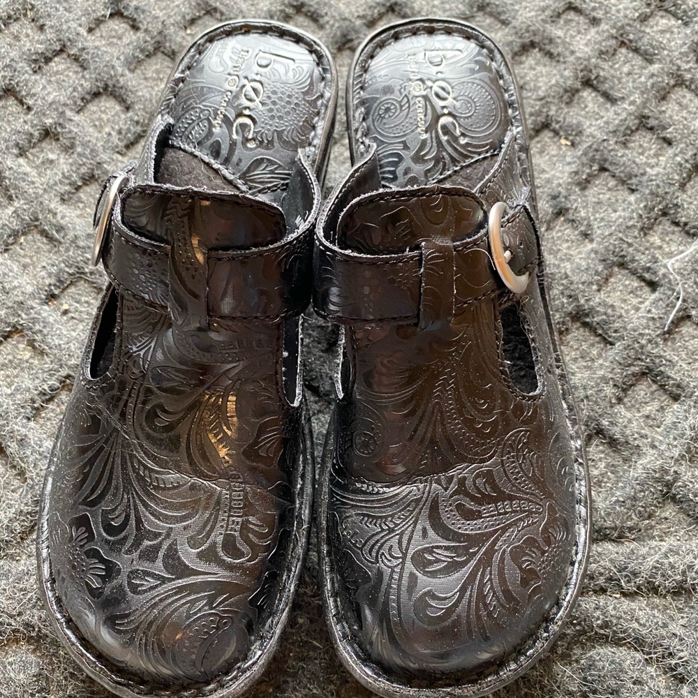 Like new Born clogs